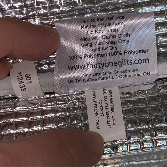 NWOT Child’s, Thirty-One Green Camo Print Insulated Zipper Lunch Bag - Picture 16 of 16